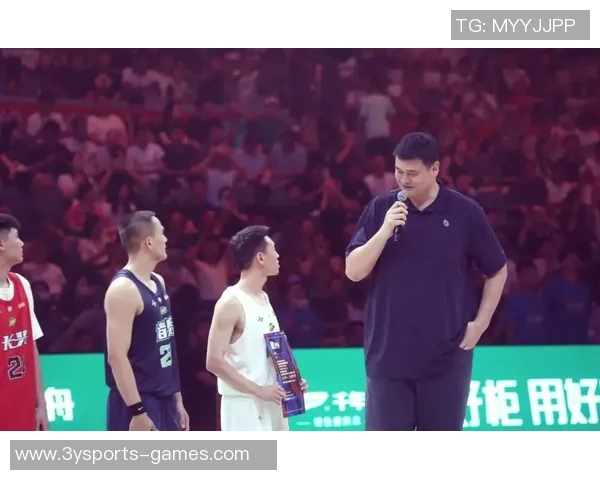 姚明重返休斯敦球迷期待他在主场揭幕战的精彩表现